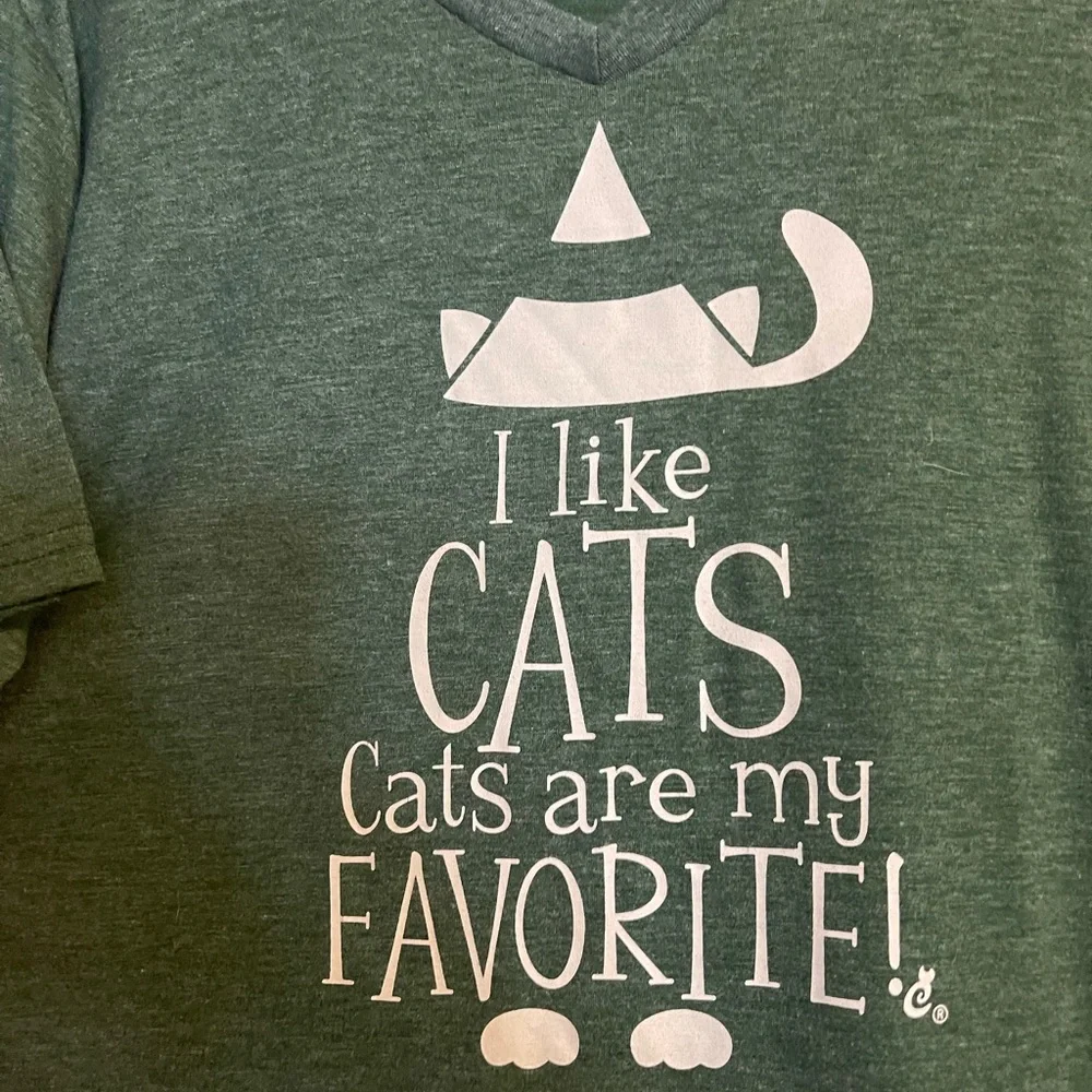 Green Cat Lover T-Shirt